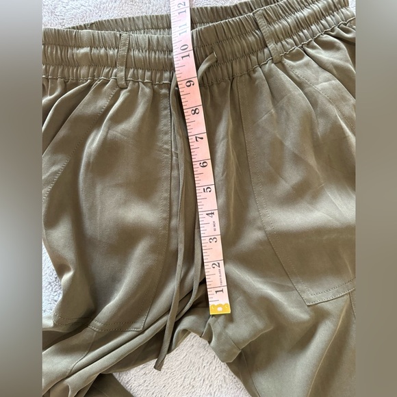 Anthropologie Joggers - Picture 5 of 13